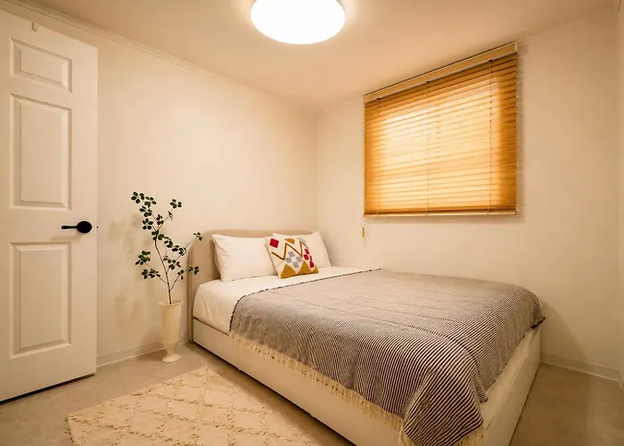 New Luxury Hideout !! Jamsil, Kspo Dome, Lotte World, Free Netflix * Séoul