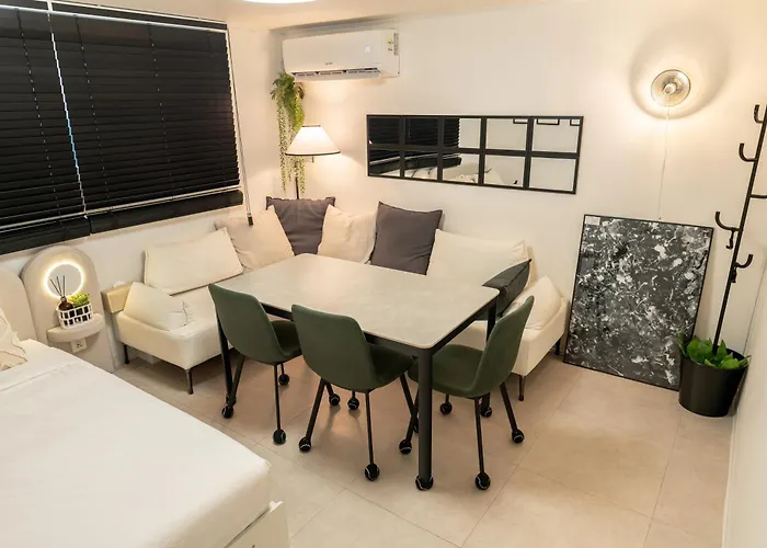 Appartement New Luxury Hideout !! Jamsil, Kspo Dome, Lotte World, Free Netflix *